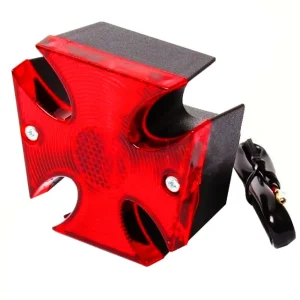 Kostenloser Versand Rücklicht Rückstrahler Malteser Kreuz schwarz rot 70 x 70 mm Mofa Moped Motorrad